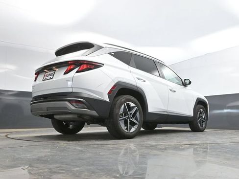 Used 2025 Hyundai Tucson SEL AWD/4WD image 39