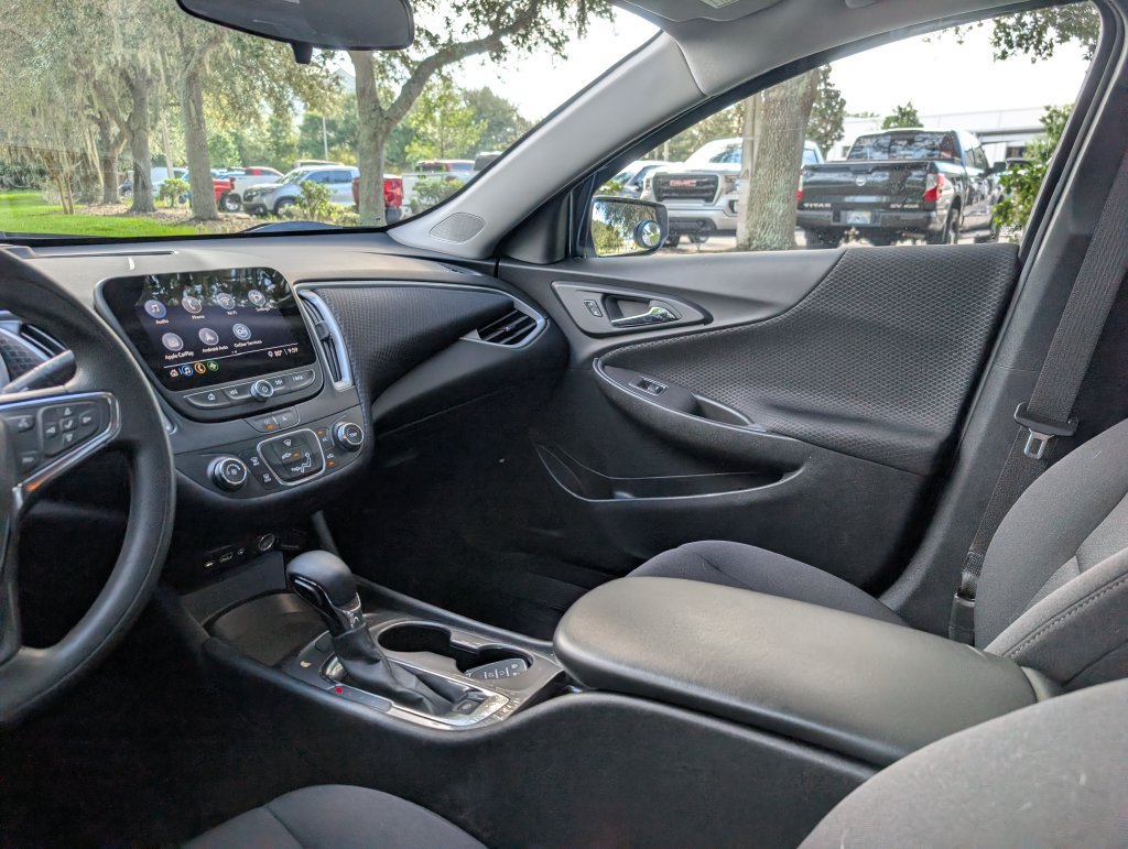 Used 2023 Chevrolet Malibu LS FWD image 14