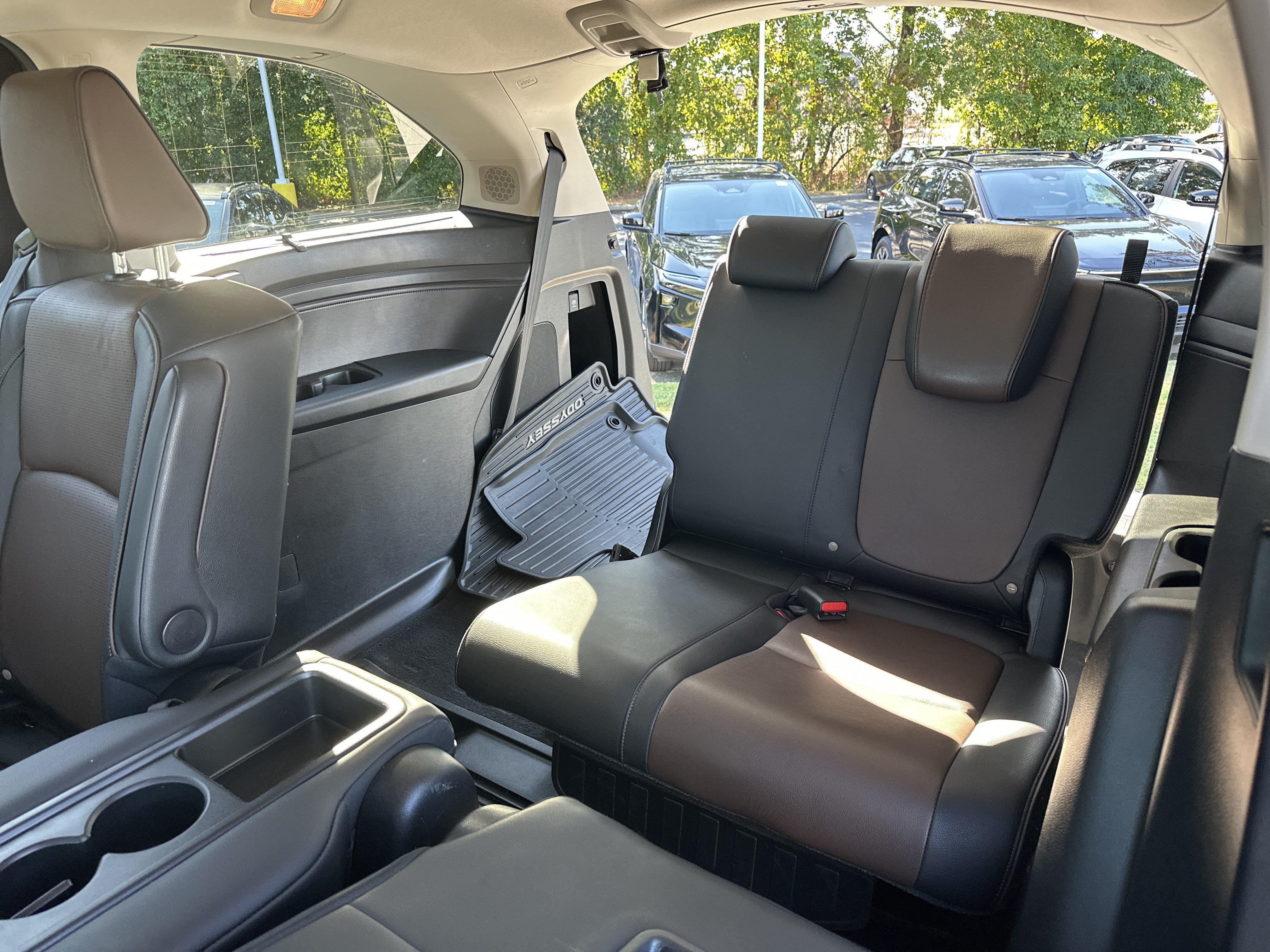 Used 2025 Honda Odyssey Elite image 33