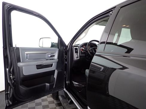 Used 2018 RAM 2500 Big Horn w/ Harvest Edition image 21