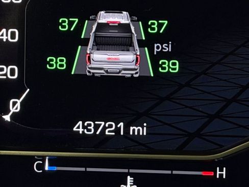 Used 2023 GMC Sierra 1500 Denali w/ Technology Package image 16