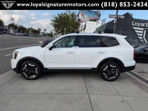 Used 2024 Kia Telluride S w/ S Sunroof Package FWD image 4