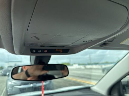 Used 2019 Chevrolet Equinox LS image 7