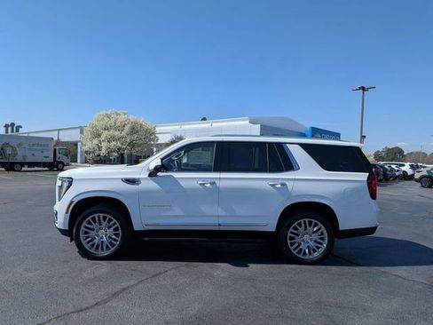 New 2026 GMC Yukon Elevation image 6