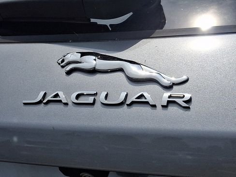 Used 2026 Jaguar F-PACE R-Dynamic S AWD/4WD image 31