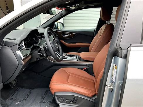 Used 2025 Audi Q8 Premium Plus w/ Premium Plus Package image 21