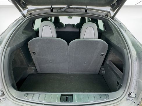 Used 2023 Tesla Model X Standard Range image 17