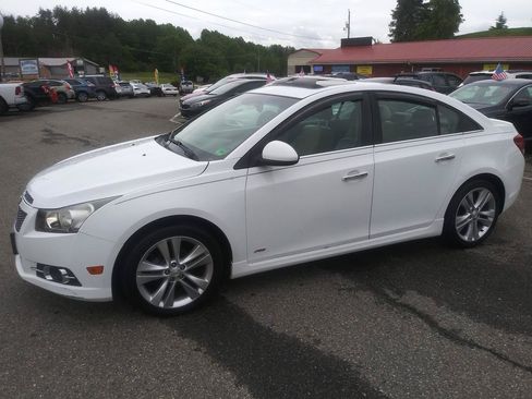 Used 2011 Chevrolet Cruze LTZ w/ RS Package FWD image 2