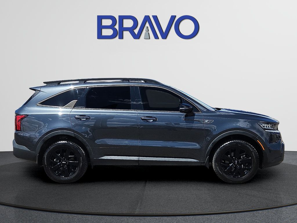 Used 2023 Kia Sorento S w/ Panoramic Sunroof Package AWD/4WD image 5