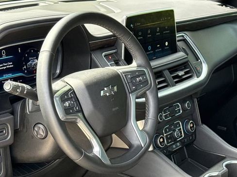 Used 2023 Chevrolet Tahoe Z71 w/ Luxury Package image 20