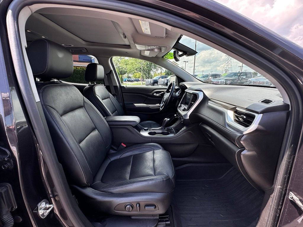 Certified 2019 GMC Acadia SLT w/ LPO, Floor Liner Package AWD/4WD image 12