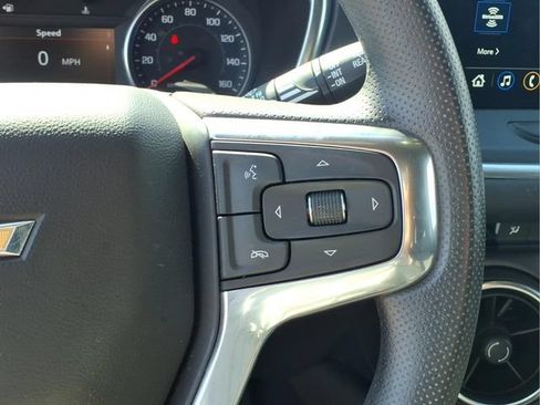 Used 2024 Chevrolet Blazer LT w/ Convenience Package FWD image 16