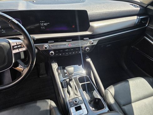 Used 2025 Kia Telluride S AWD/4WD image 16