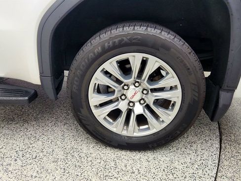 Used 2021 GMC Sierra 1500 Denali w/ Technology Package AWD/4WD image 9