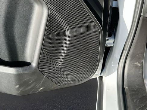 Used 2024 Chevrolet Colorado LT w/ LT Convenience Package image 19