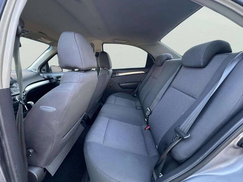 Used 2011 Chevrolet Aveo LT FWD image 17