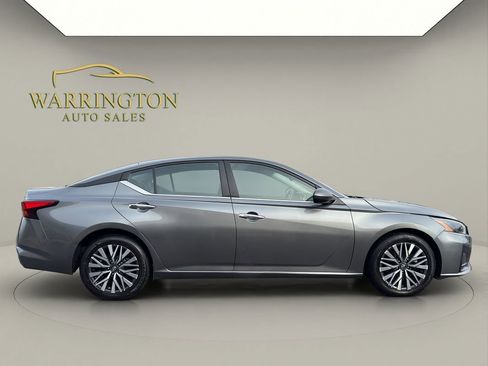 Used 2023 Nissan Altima 2.5 SV image 8