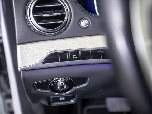 Used 2015 Mercedes-Benz S 550 Sedan image 41