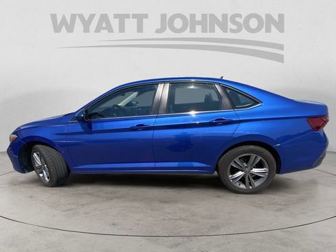 Used 2024 Volkswagen Jetta SE image 4