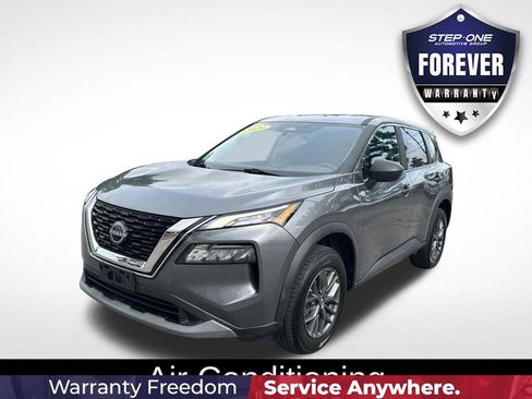 Used 2023 Nissan Rogue S FWD image 2