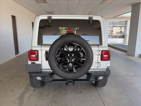 Used 2023 Jeep Wrangler Unlimited Sahara w/ Cold Weather Group image 6