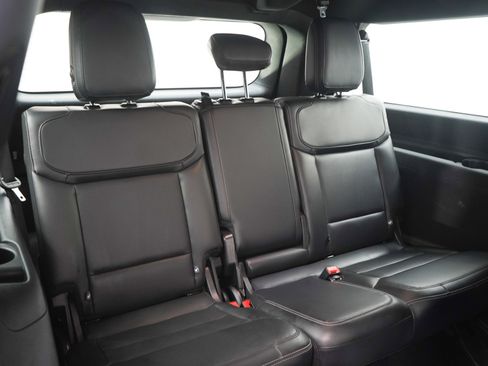 Used 2025 Ford Expedition Max Platinum w/ Stealth Appearance Package AWD/4WD image 18