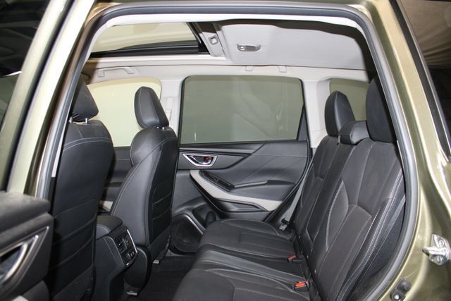 Used 2023 Subaru Forester Limited AWD/4WD image 10