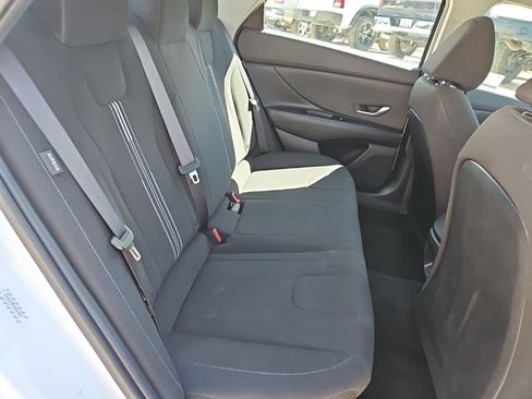 Used 2024 Hyundai Elantra SEL FWD image 27