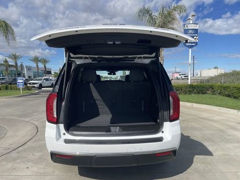 Used 2024 GMC Yukon SLT AWD/4WD image 25
