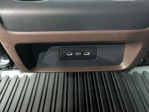 New 2026 Honda Odyssey Touring image 23