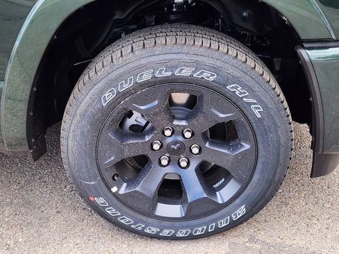 New 2026 RAM 1500 Lone Star AWD/4WD image 15