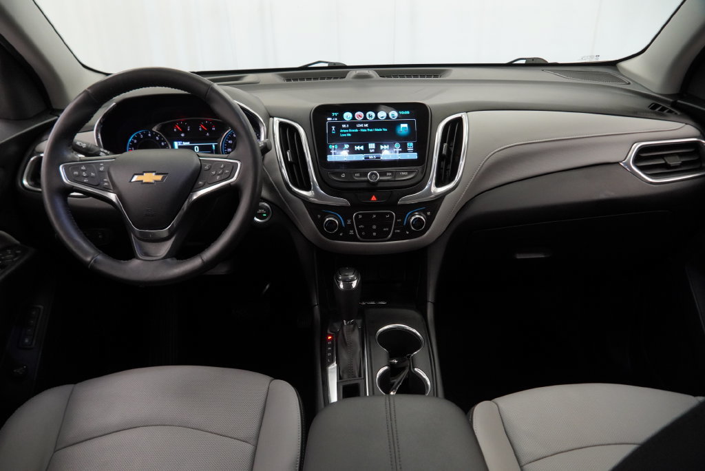 Used 2018 Chevrolet Equinox Premier FWD image 2
