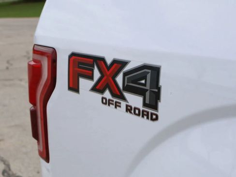 Used 2016 Ford F150 Lariat image 10