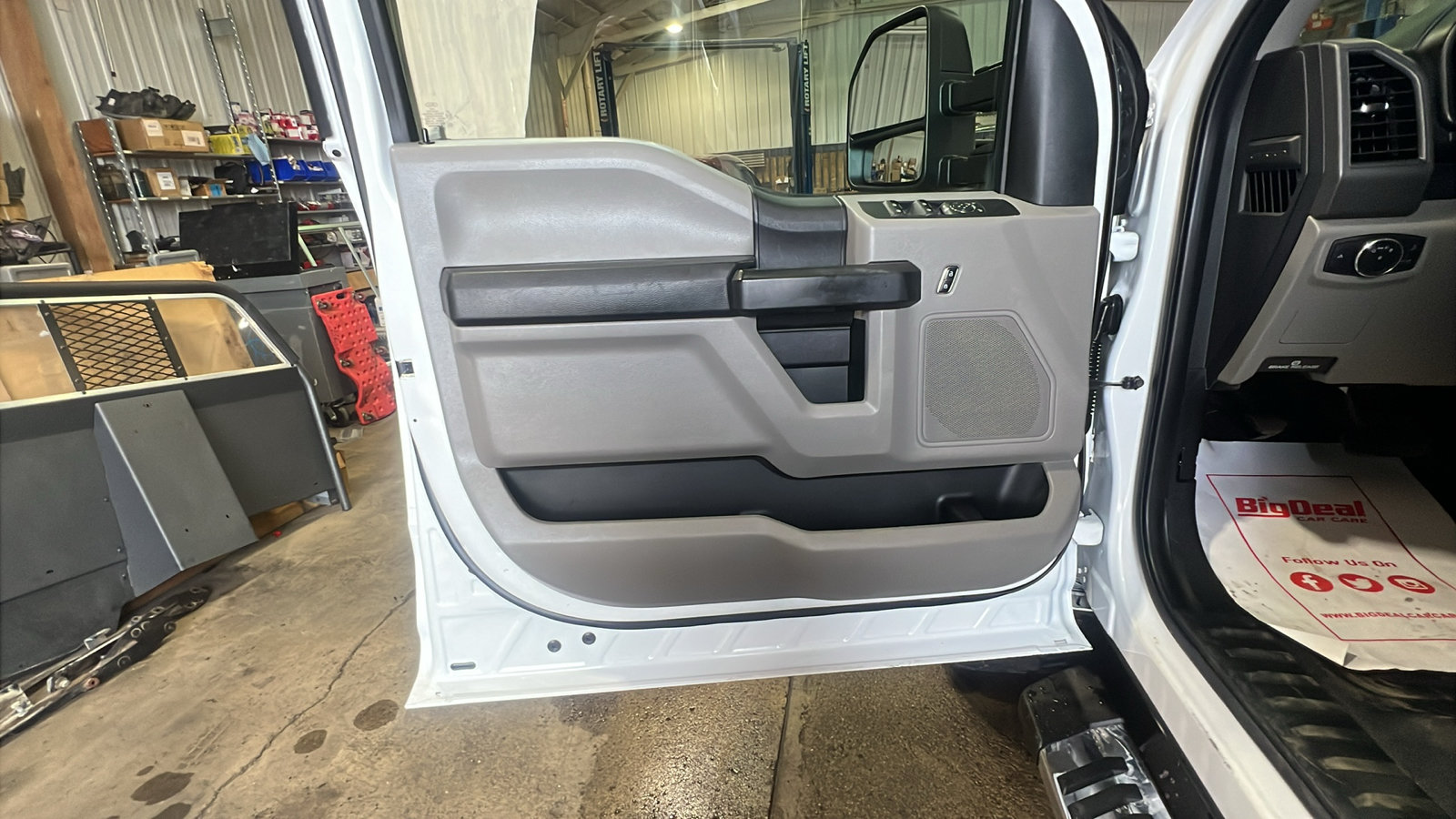 Used 2019 Ford F250 XL w/ Power Equipment Group AWD/4WD image 10