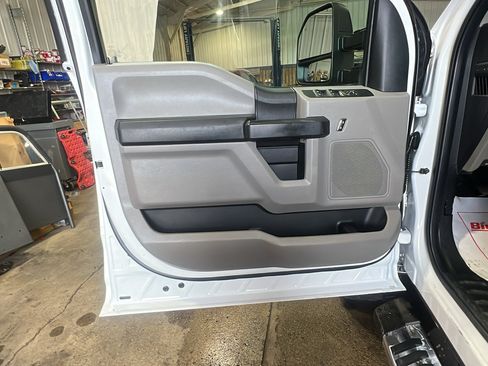 Used 2019 Ford F250 XL w/ Power Equipment Group AWD/4WD image 10
