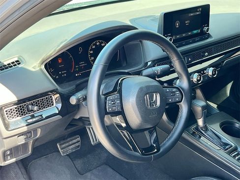 Used 2024 Honda Civic Sport image 9