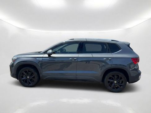 Used 2022 Volkswagen Taos SE FWD image 9