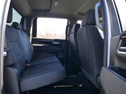 Used 2025 Chevrolet Silverado 2500 LT w/ Convenience Package AWD/4WD image 33