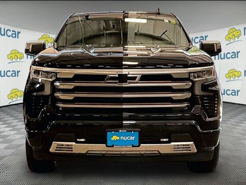Used 2022 Chevrolet Silverado 1500 High Country w/ High Country Premium Package AWD/4WD image 2
