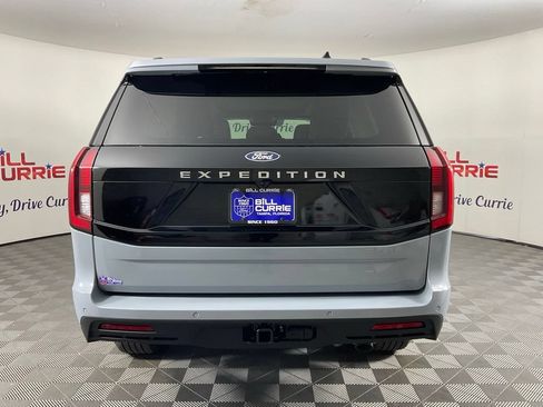 New 2027 Ford Expedition Active RWD image 4