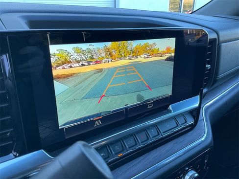 Used 2025 GMC Sierra 1500 SLT image 22