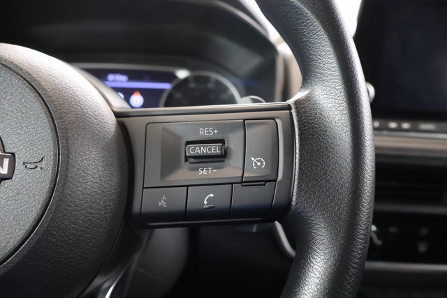 Used 2024 Nissan Rogue S AWD/4WD image 17