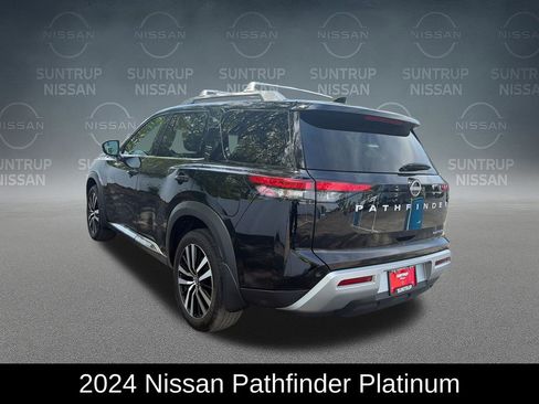 Used 2024 Nissan Pathfinder Platinum FWD image 3