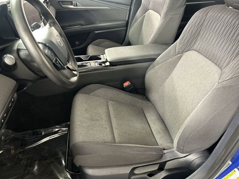 Used 2025 Toyota Camry LE image 20