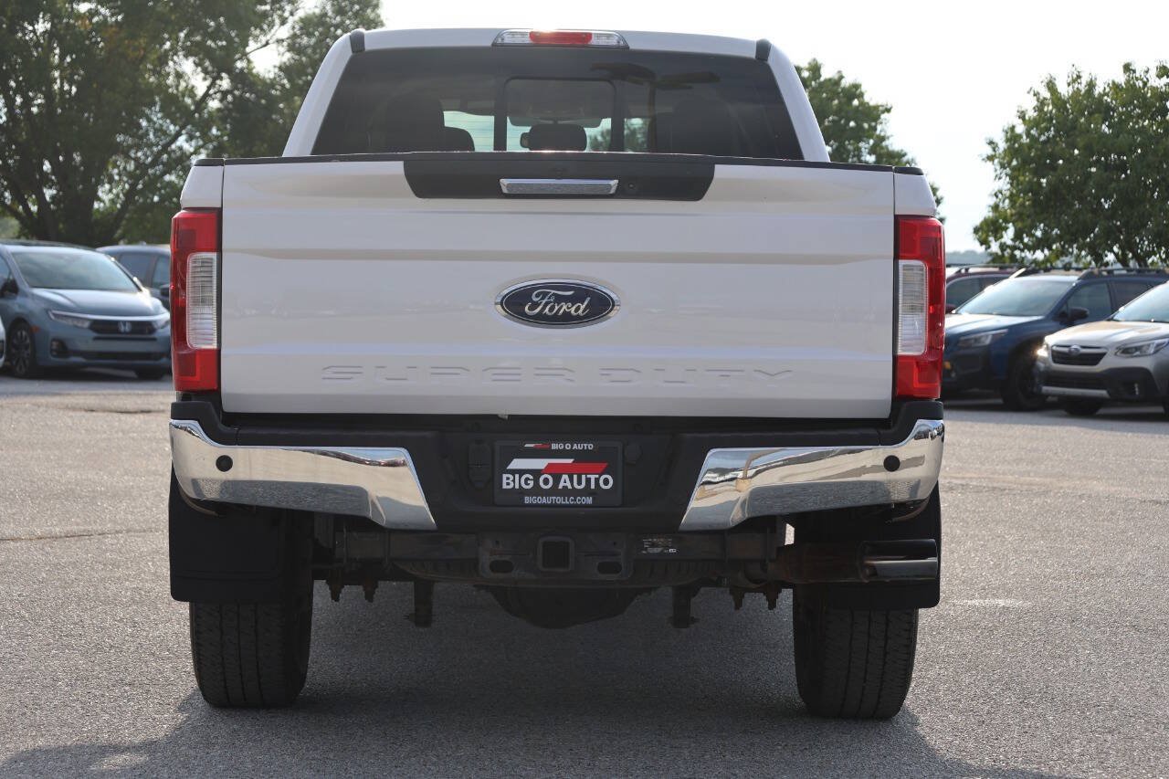 Used 2019 Ford F250 Lariat w/ Chrome Package AWD/4WD image 10