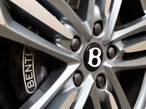 Used 2024 Bentley Continental GT AWD/4WD image 44