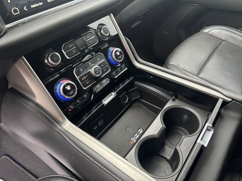 Used 2022 GMC Yukon Denali w/ Max Trailering Package image 19