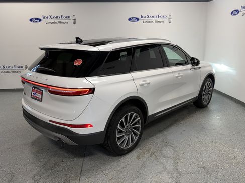 Used 2023 Lincoln Corsair Reserve AWD/4WD image 38