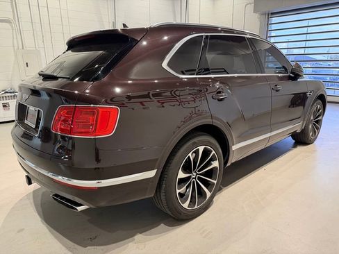 Used 2018 Bentley Bentayga AWD/4WD image 8