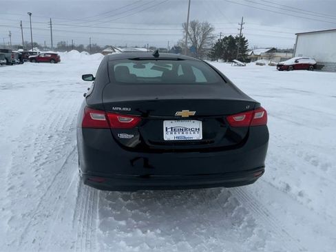 Used 2016 Chevrolet Malibu LT image 7